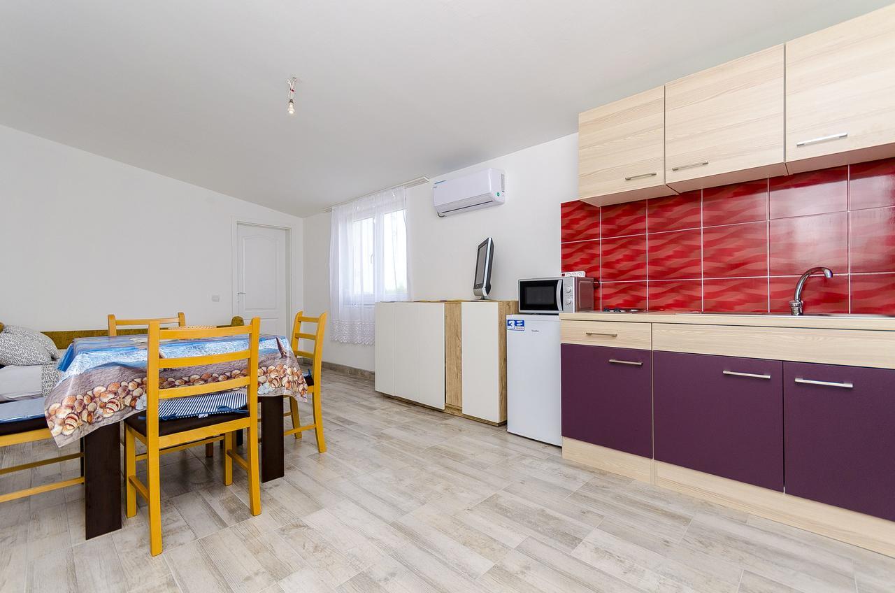 Apartments Mirko I Anda Donji Okrug Exterior foto